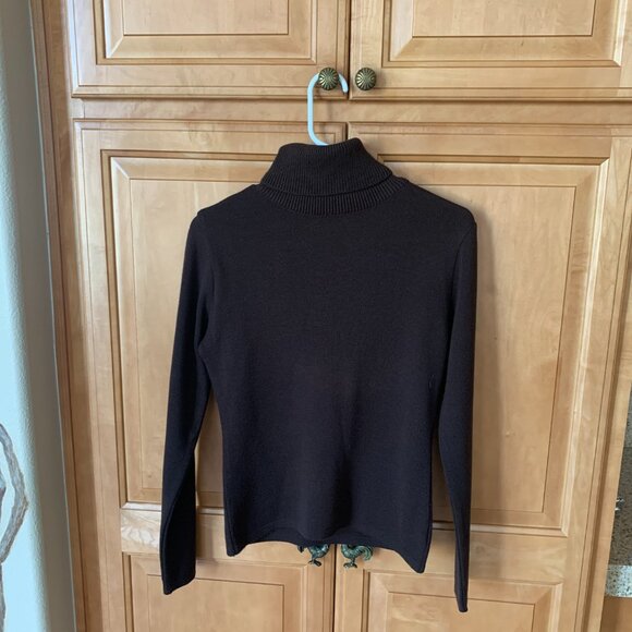  BOGNER LUXURY  Knit Turtleneck Sweater Logo Sleeve - Picture 4 of 9